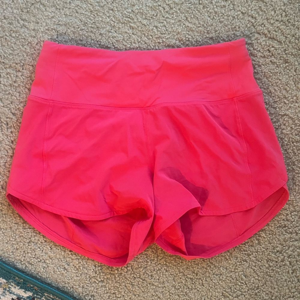 Lululemon High Rise Speed Up shorts 2.5